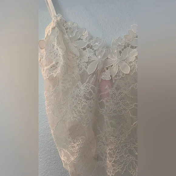 NWT VS SHEER WHITE LACE BODYSUIT TEDDY LINGERIE SMALL - Picture 5 of 5